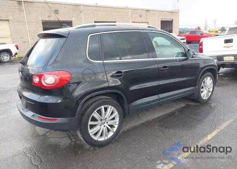 2009 Volkswagen Tiguan Sel из США, поврежденный, VIN WVGAV75N29W530415